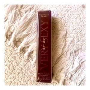 Victoria’s Secret Rollerball Fragrance: Very Sexy